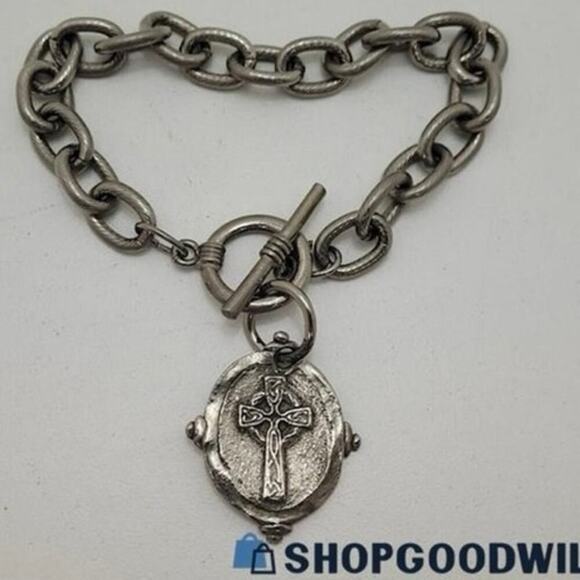 Susan Shaw Intaglio Cross Charm Chain Toggle Religious Faith Bracelet - Picture 12 of 12